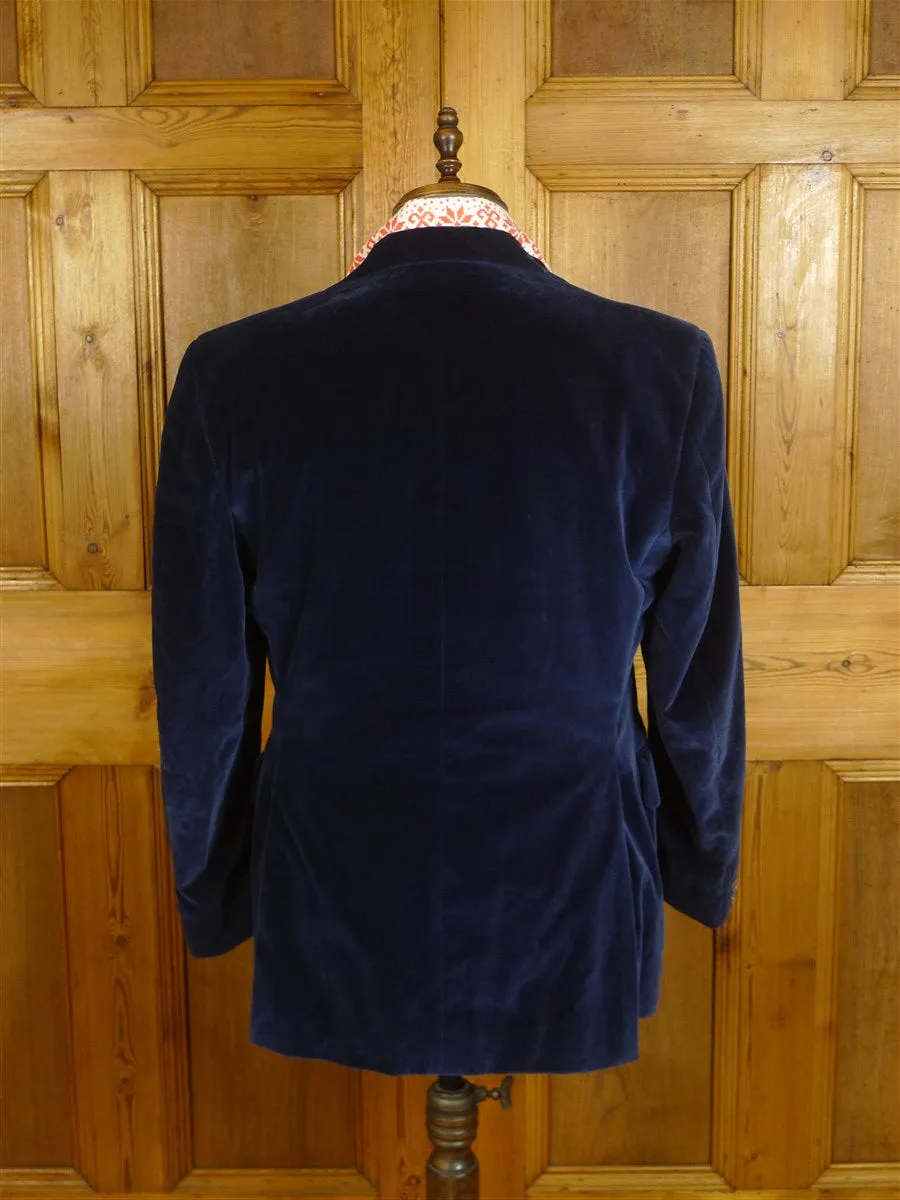 24/0992 wonderful 1960s 1970s vintage 'wide lapel' blue velvet jacket 41-42 regular