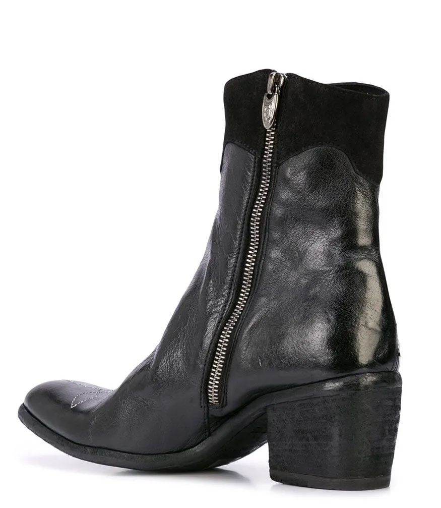 Black Leather Round Toe Boot W/ Silver Star Detail