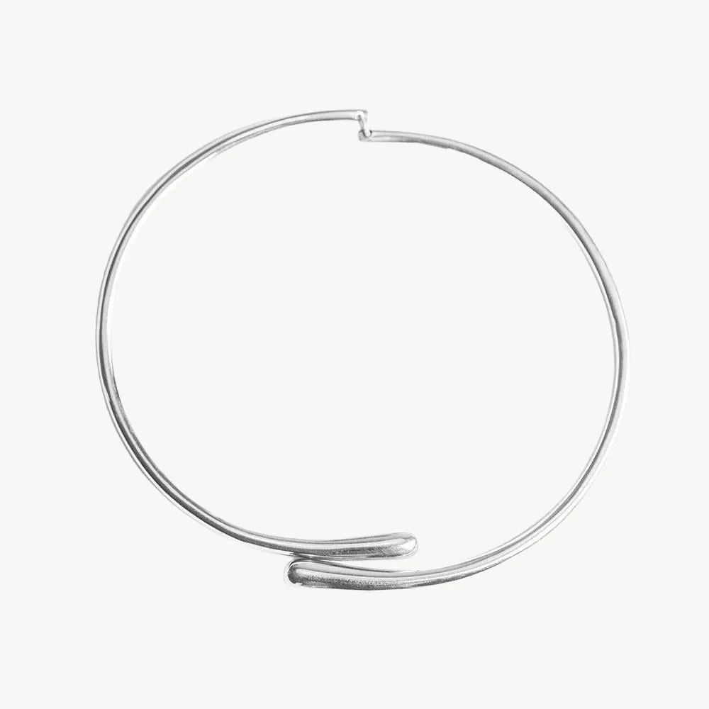 Dash Hinge Wrap Choker Necklace