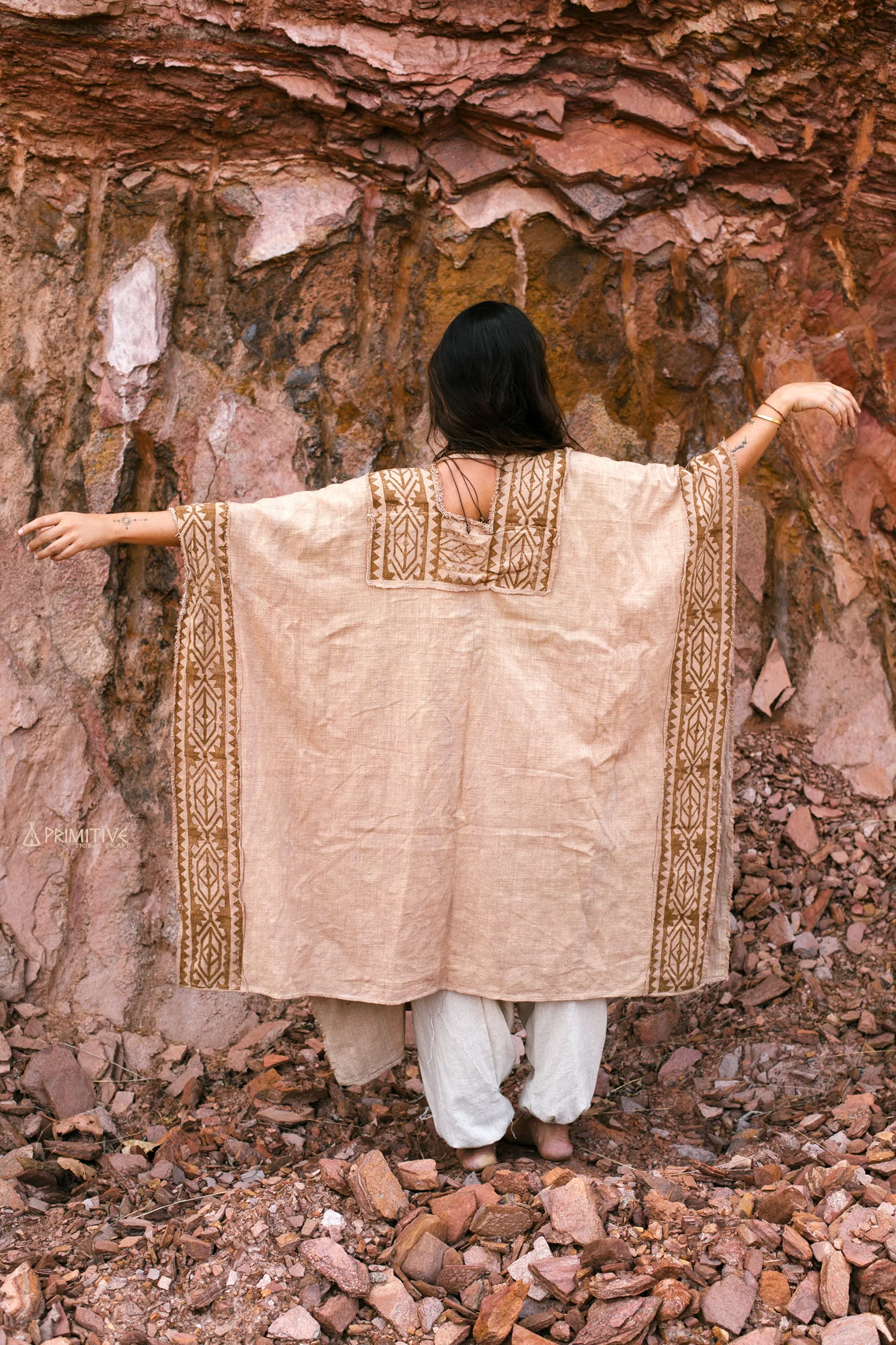 Earthy Roots ⋗ Block Printed ⋖ Open Poncho