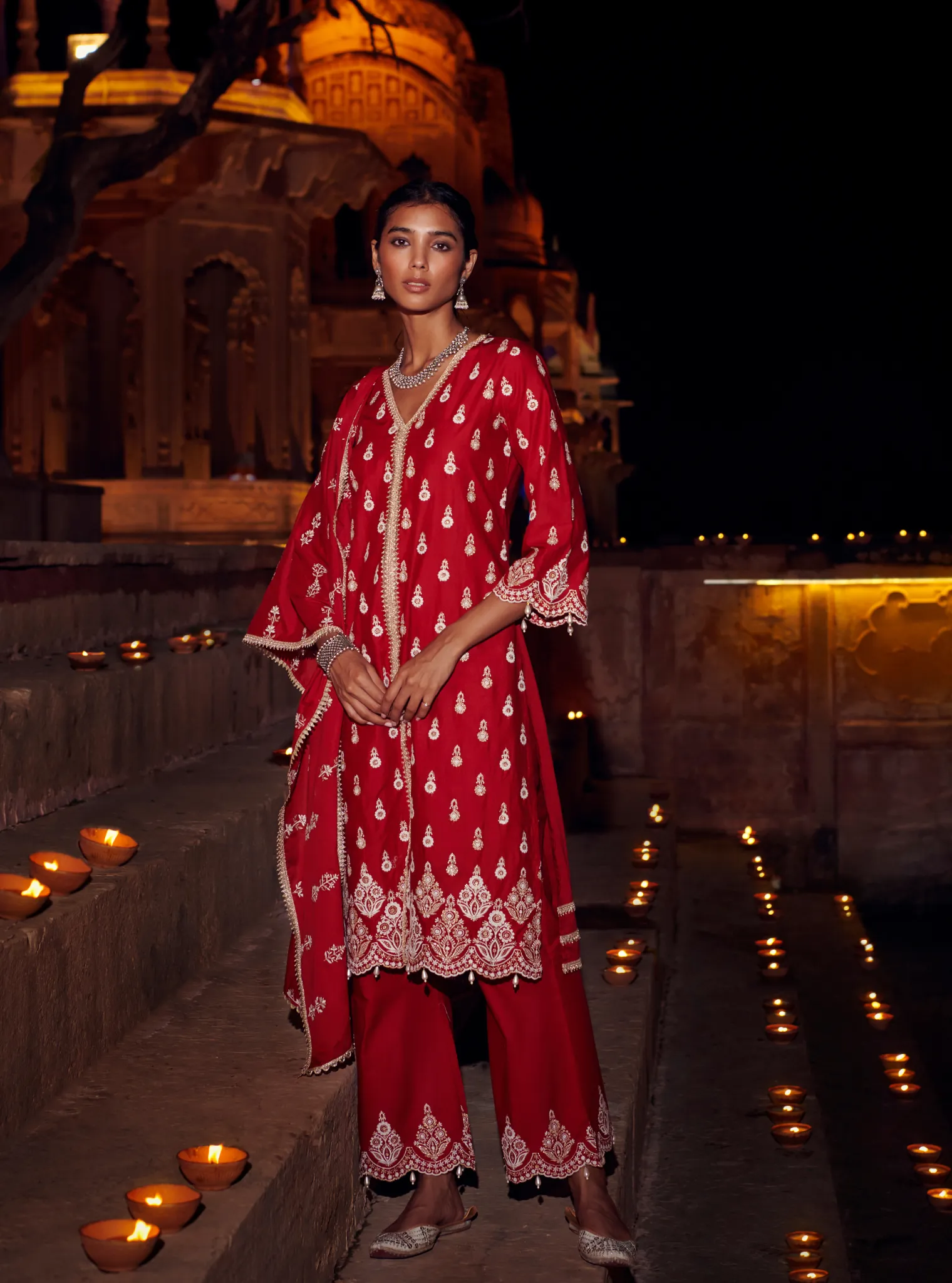 Mulmul Cotton Ahar Red Kurta With Ahar Red Pant