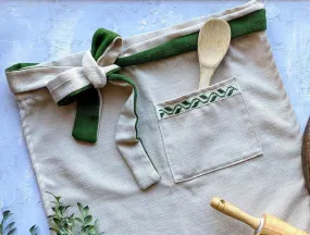 Olive Branch Apron in Vanilla Cream