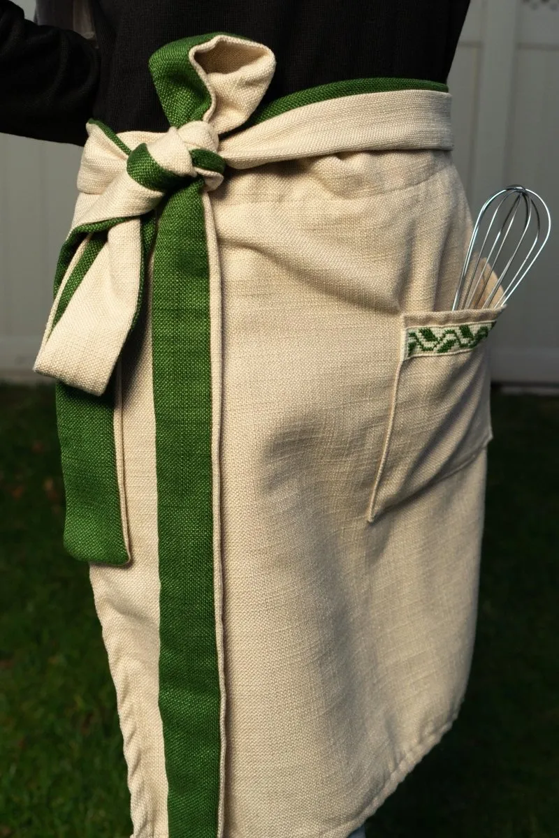 Olive Branch Apron in Vanilla Cream