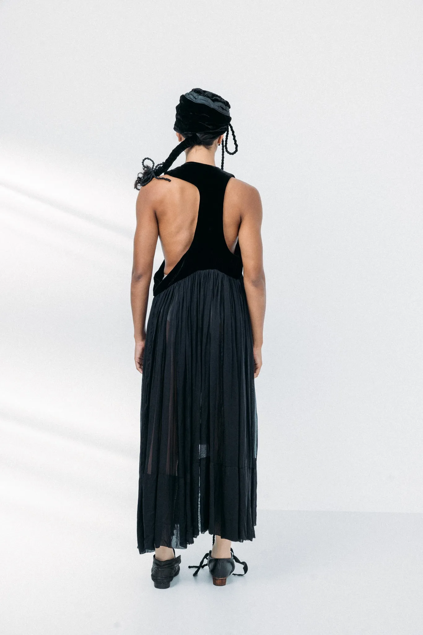 Parts back dress