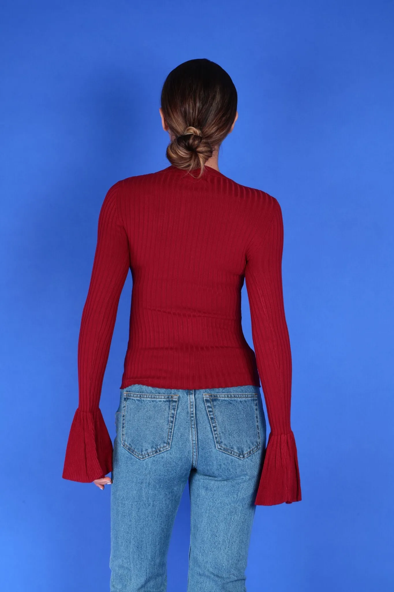 RIBBED BELL SLEEVE TOP